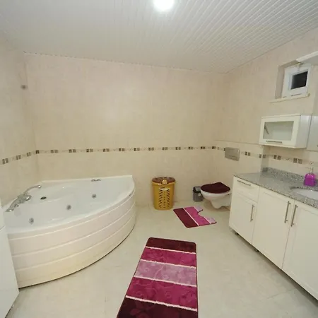 Villa Amira Villas